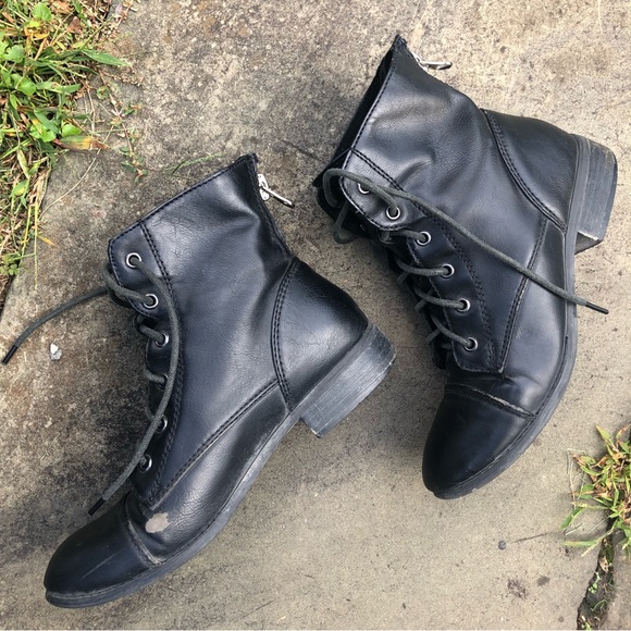 Guess Combat Boots - Picture 9 of 12